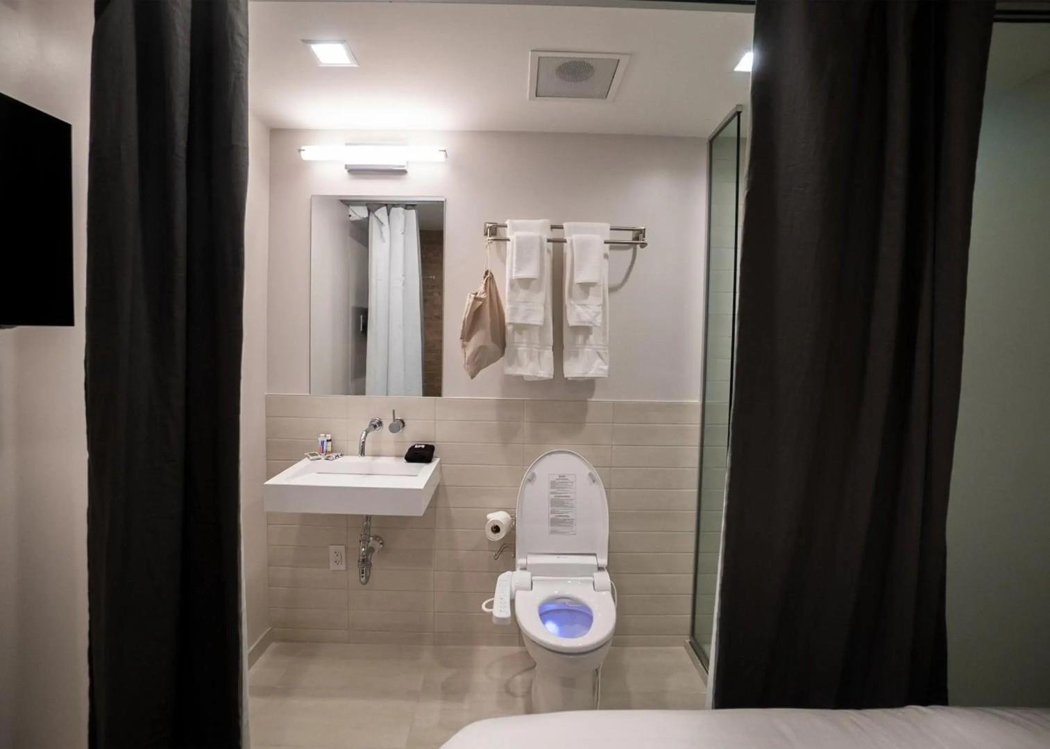 Photo - SOVA Micro-Room & Social Hotel