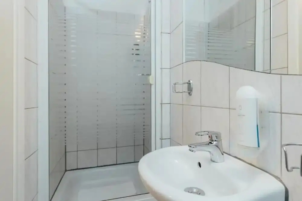 Foto - Hotel Hanseat Hamburg - Free Parking