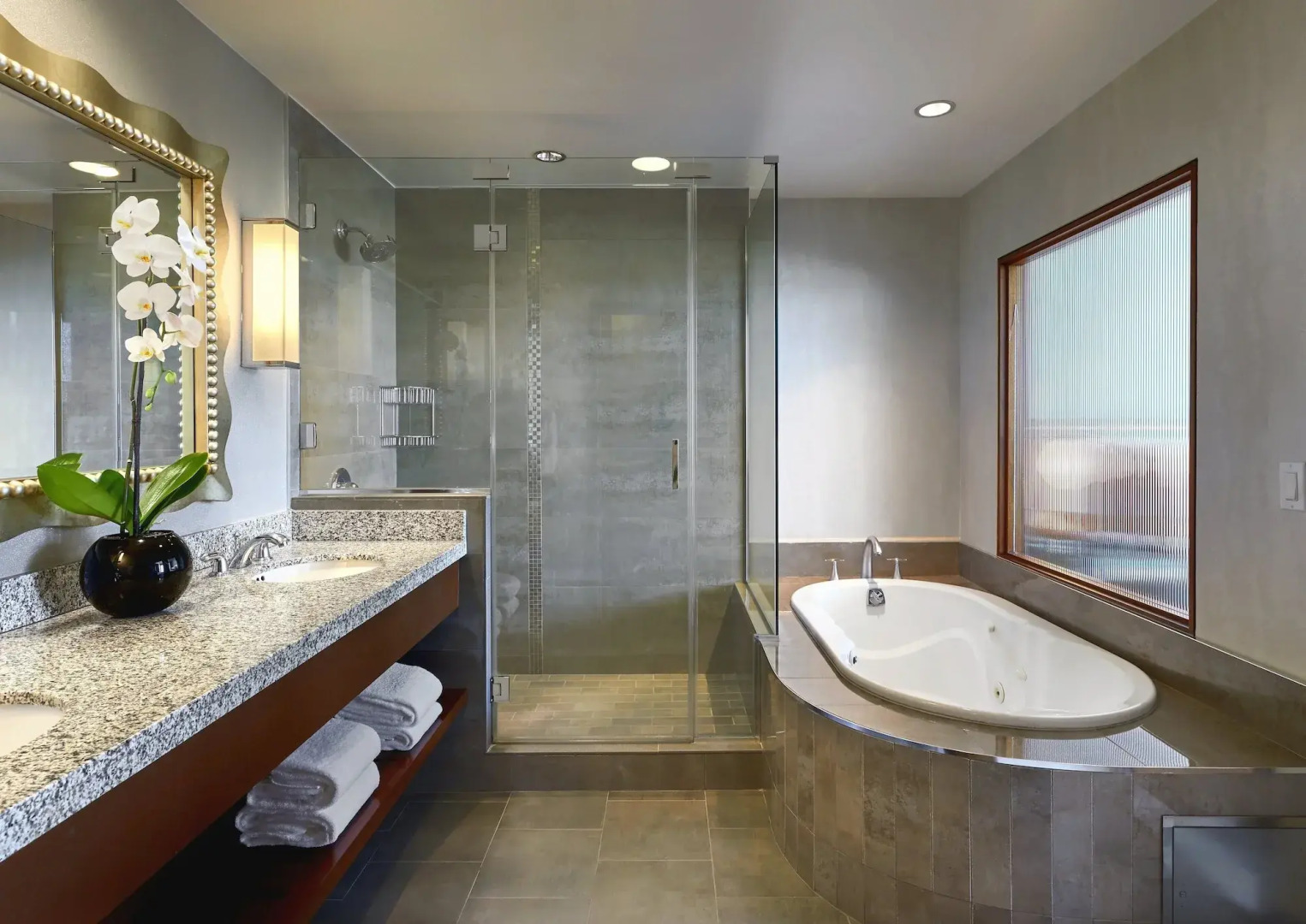 Photo - Loews Hollywood Hotel