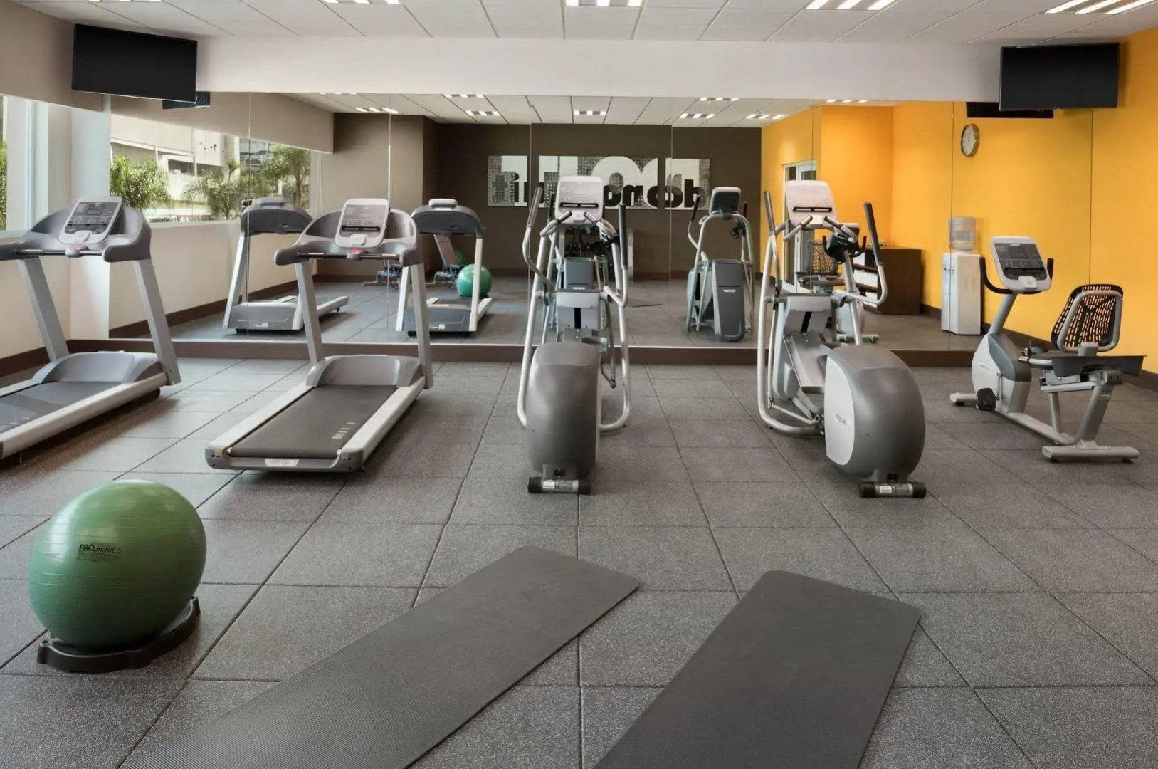 Photo - Courtyard by Marriott Guadalajara Andares