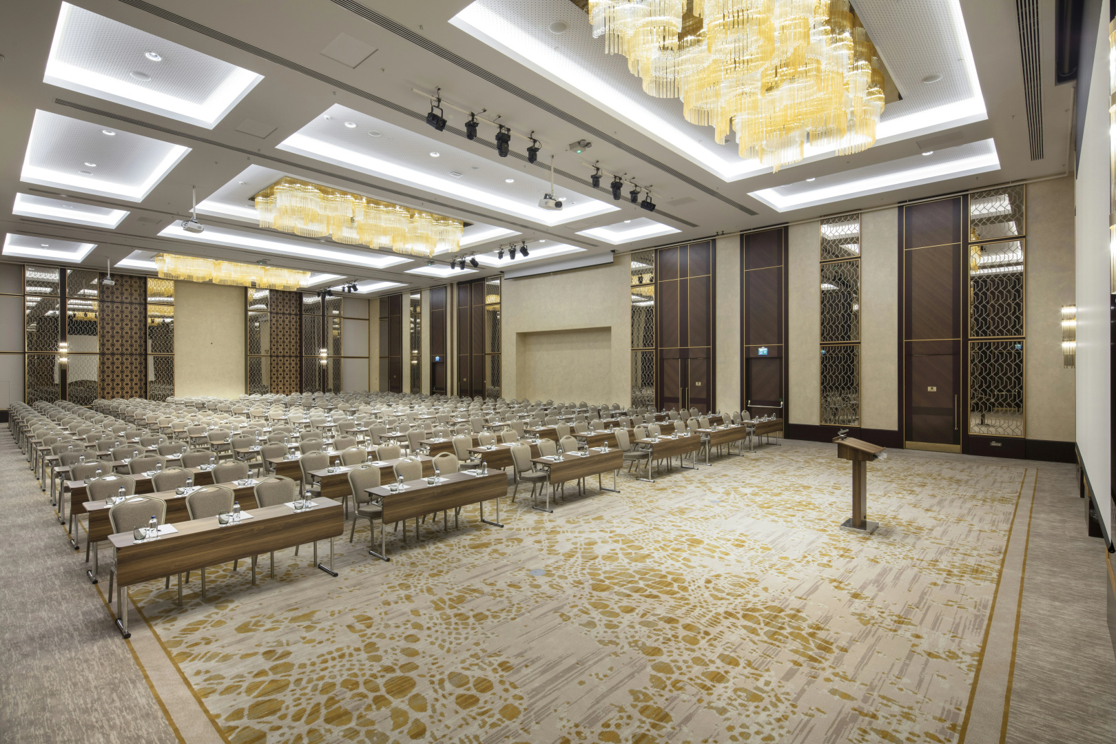Foto - DoubleTree By Hilton Antalya City Centre