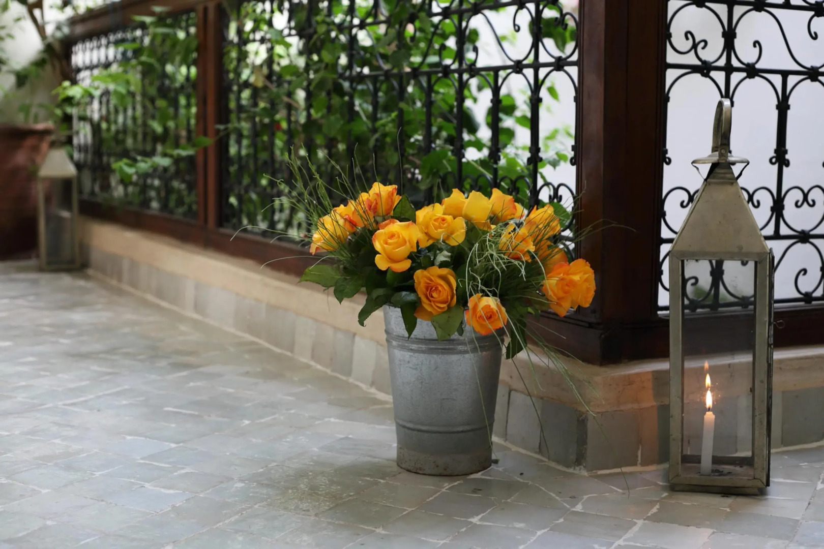 Photo - Riad white flowers