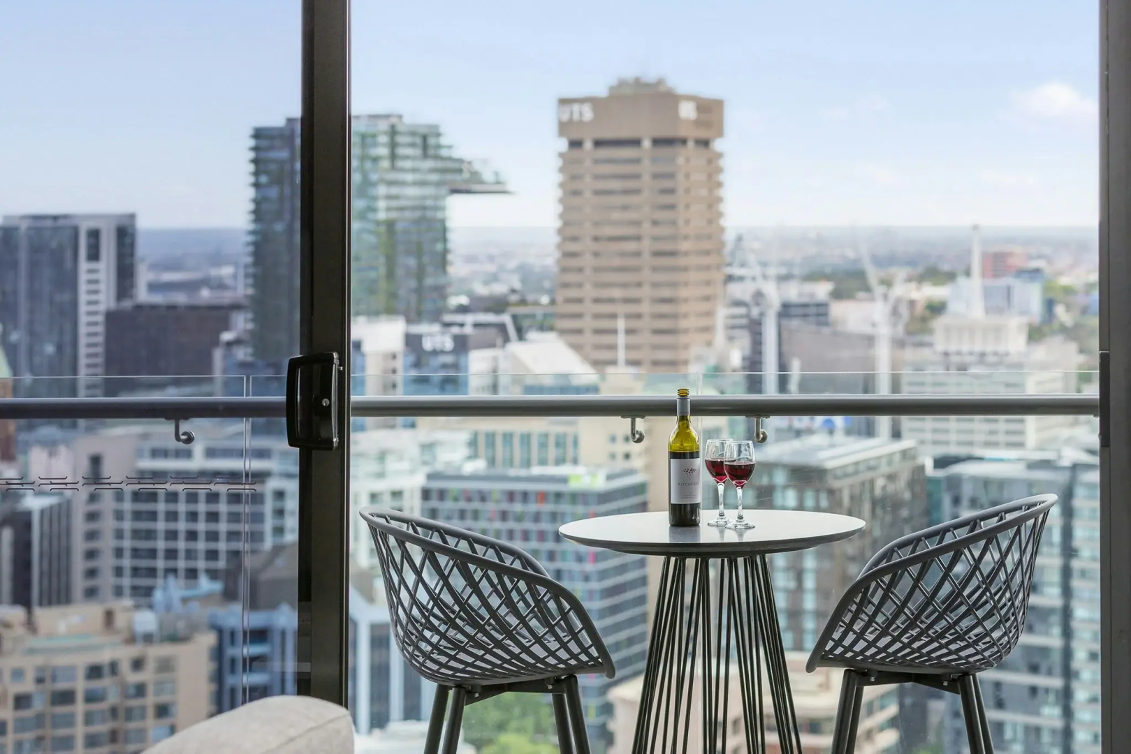 Foto - Meriton Suites Campbell Street, Sydney