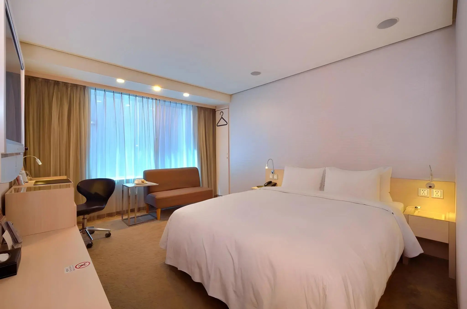 Foto - Yomi Hotel - ShuangLian MRT