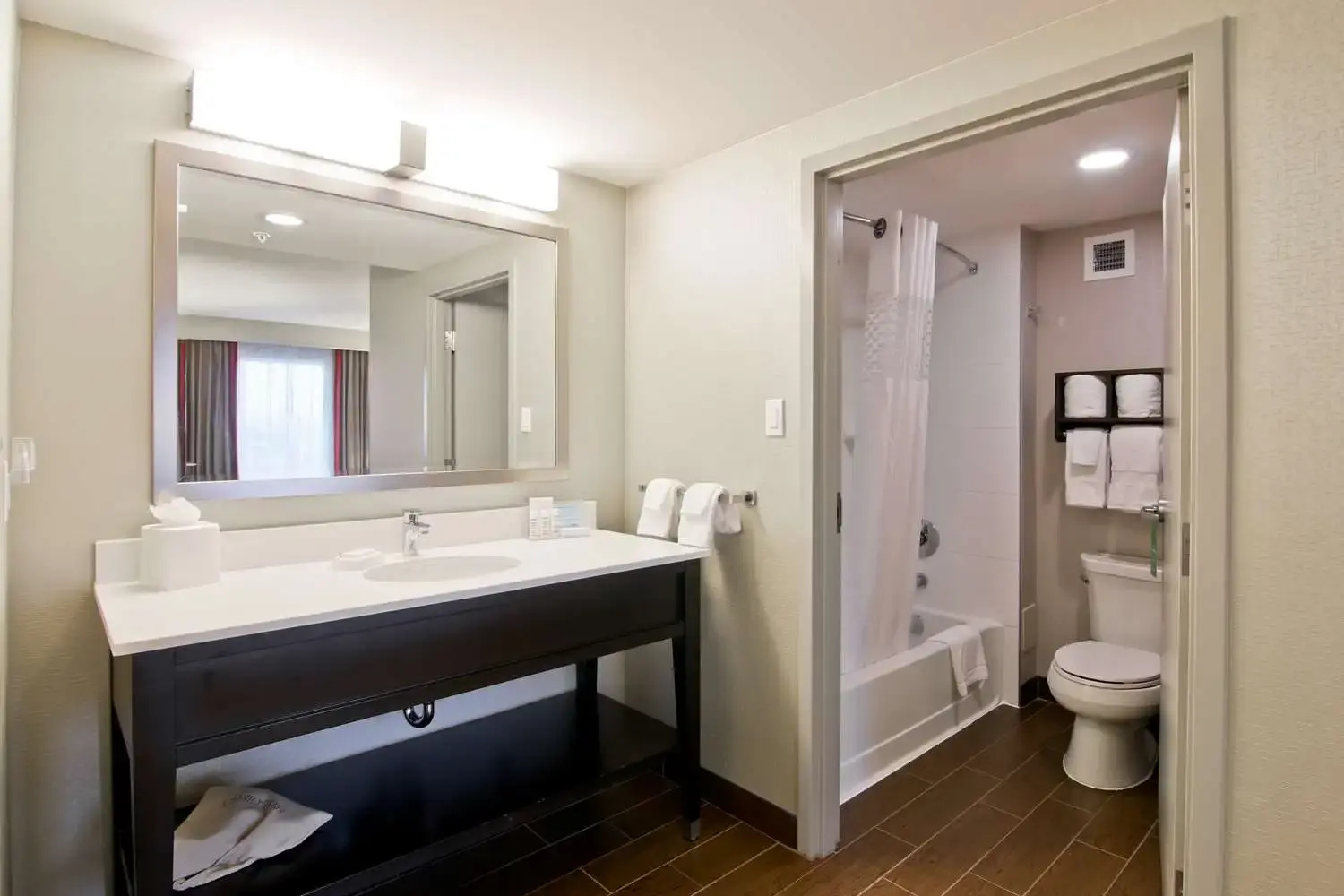 Photo - Hampton Inn & Suites by Hilton Toronto Markham