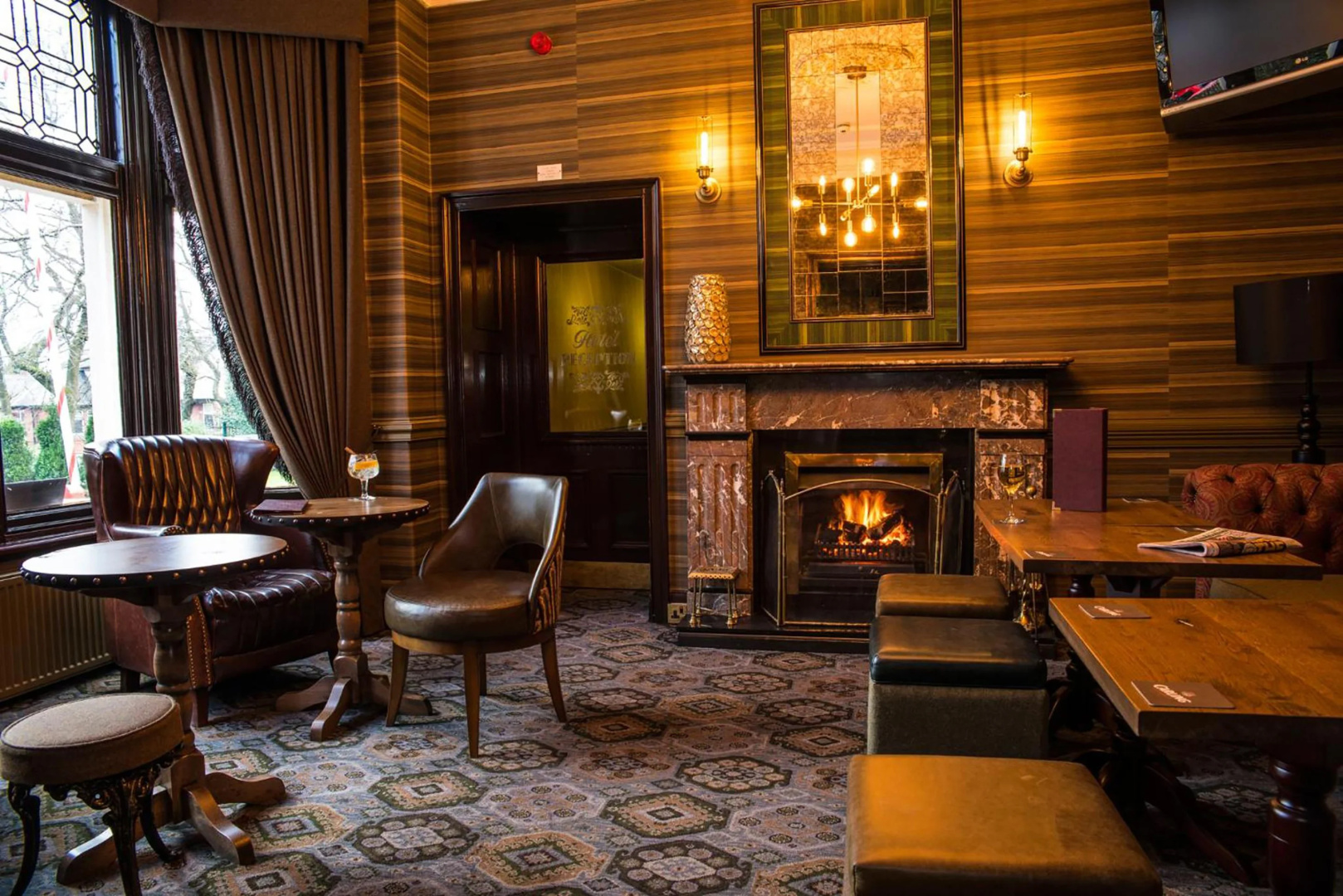 Photo - The Royal Toby Hotel