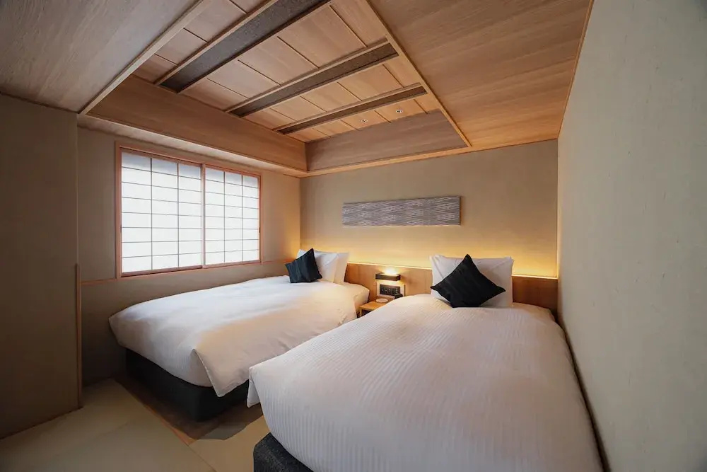 Photo - yugen kyoto shijo