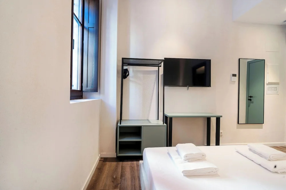 Foto - VLC HOST - Reina 168