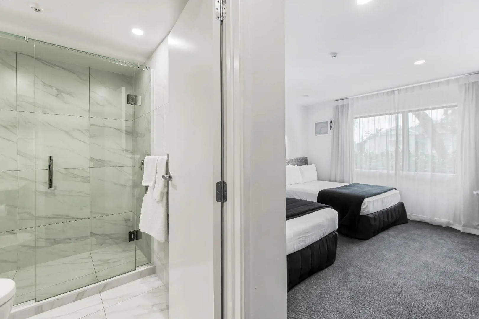 Foto - The Surrey Hotel