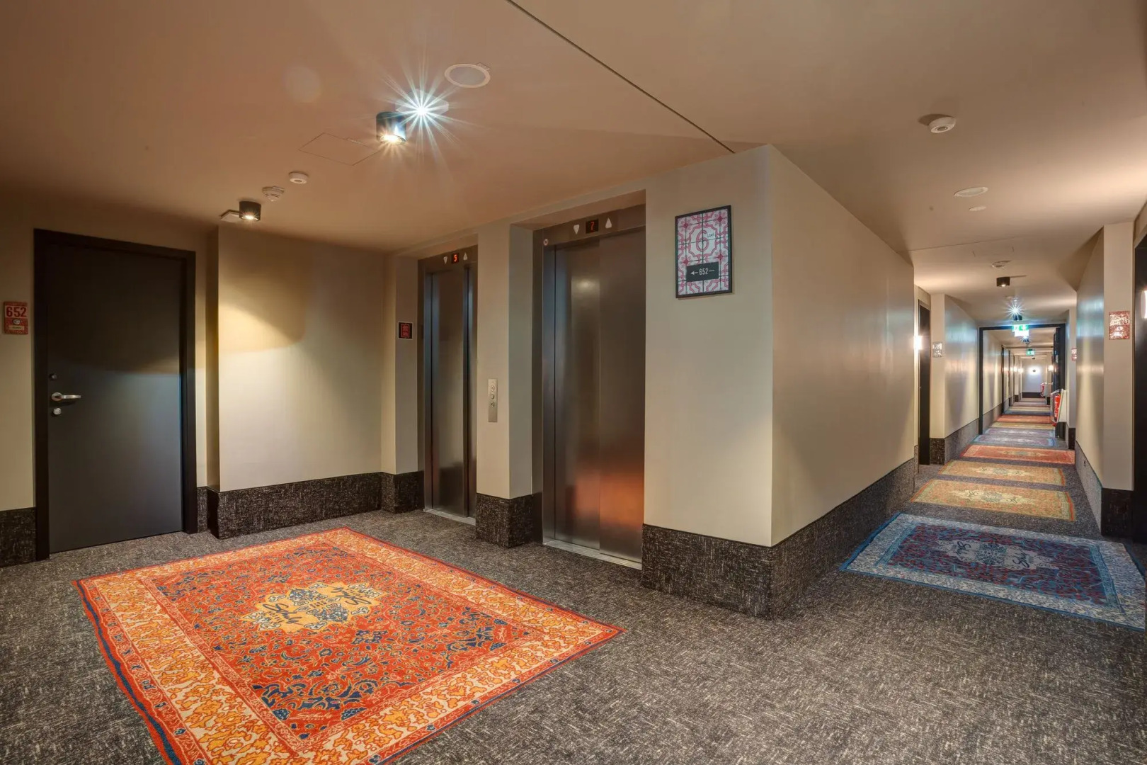 Photo - Schulz Hotel Berlin Wall at the East Side Gallery