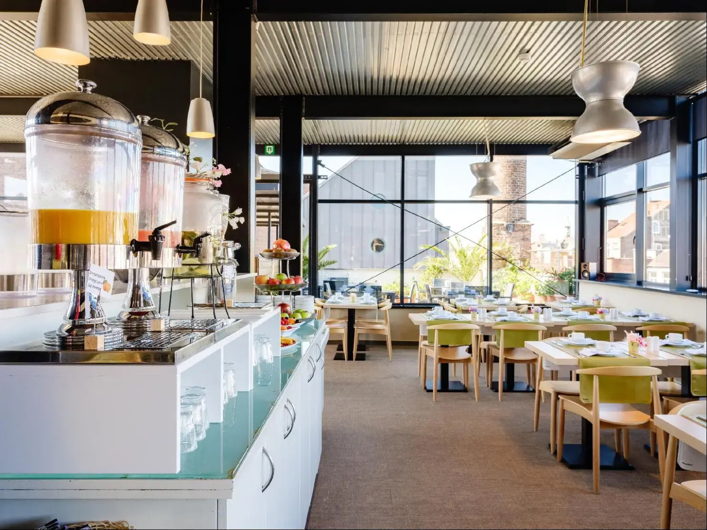 Photo - Ghent River Hotel
