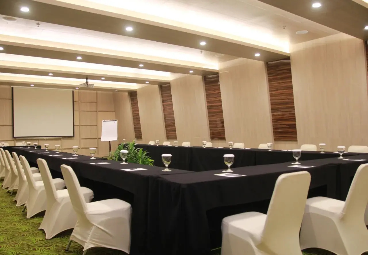 Photo - Sparks Life Jakarta, ARTOTEL Curated