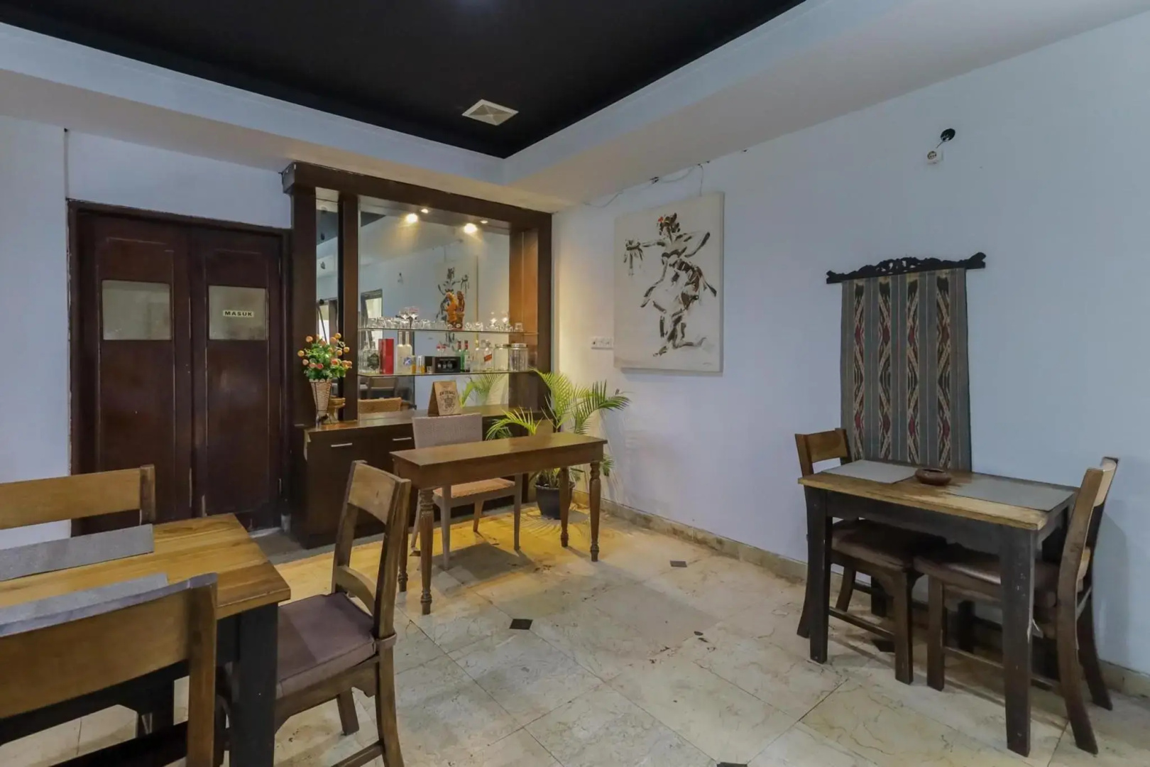 Foto - Urbanview Hotel Taman Suci Denpasar Bali