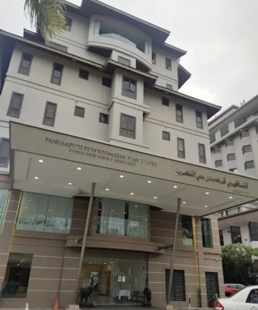 D'Anggerek Serviced Apartment — фото 1