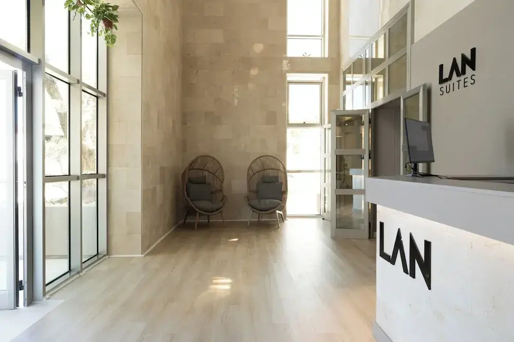 Foto - LAN Suites