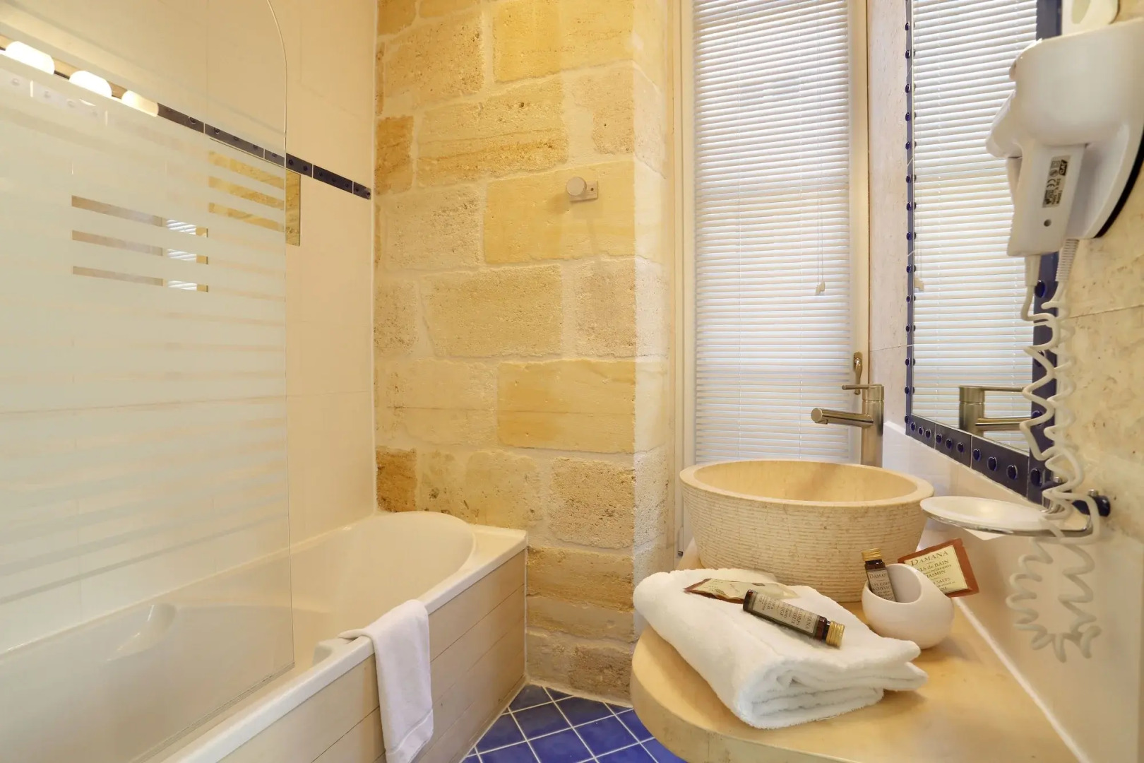 Foto - Hôtel La Tour Intendance