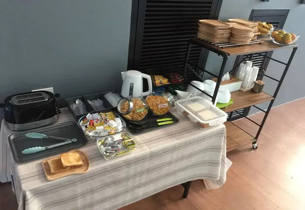 Photo - Red Door Samsen Hotel, Bangkok