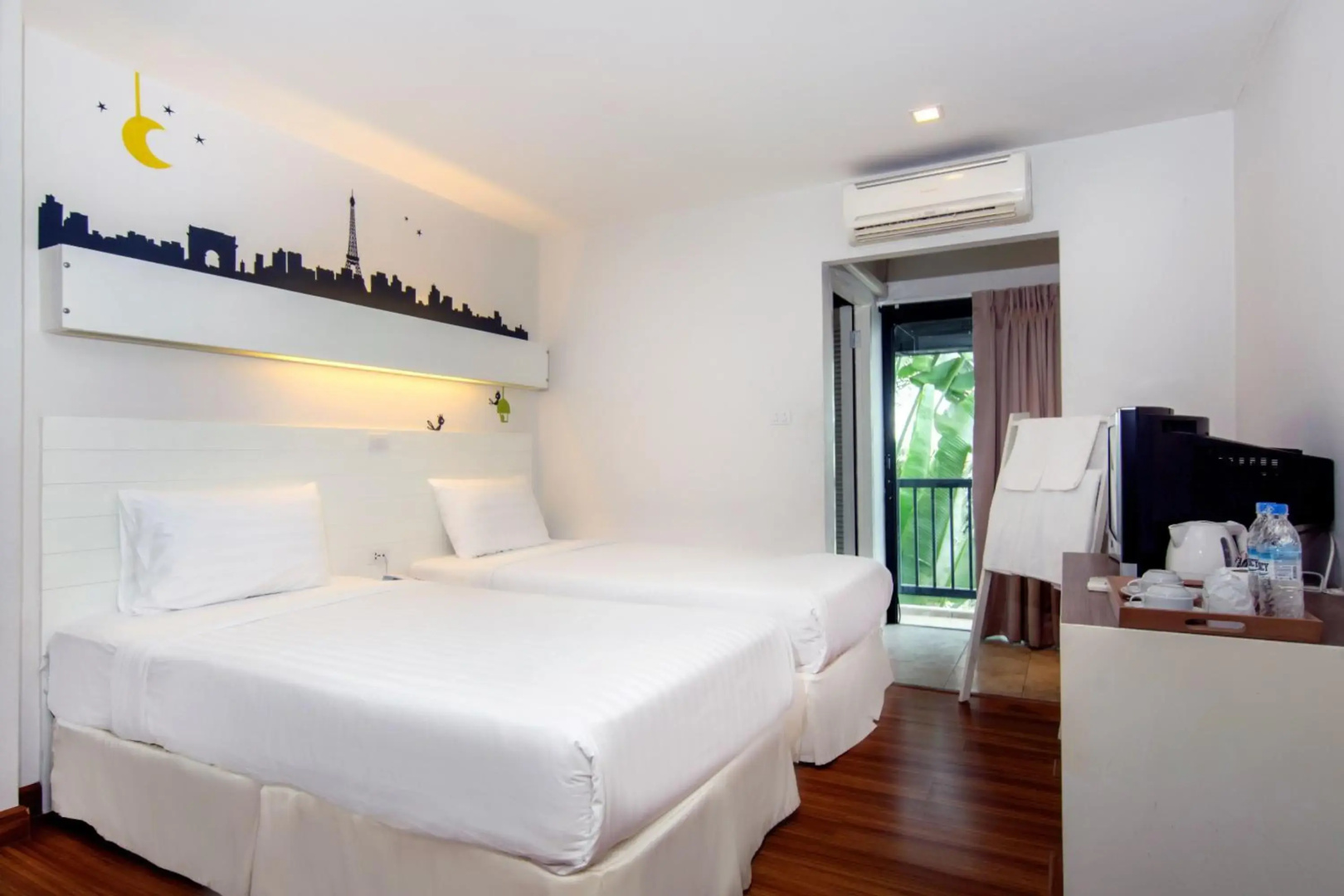 Photo - The Phoenix Hotel Bangkok