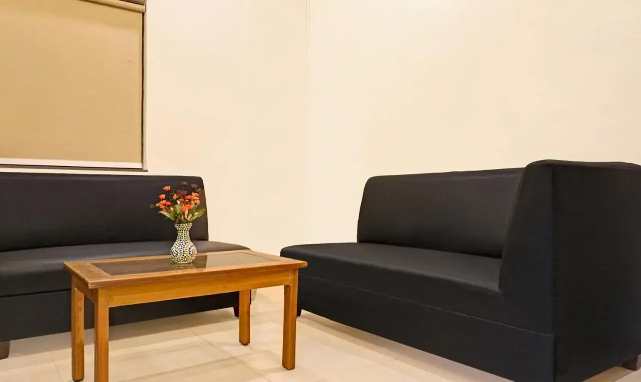 Photo - Itsy Hotels Crown Inn