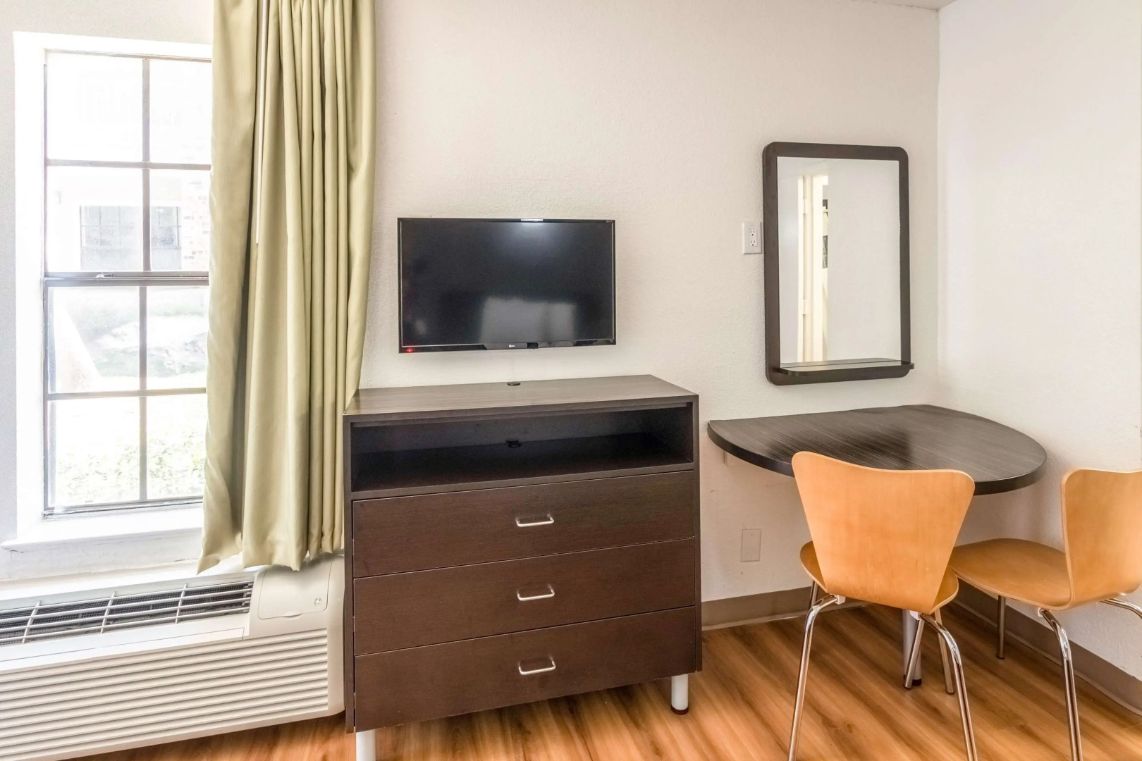 Photo - Studio 6-Arlington, TX