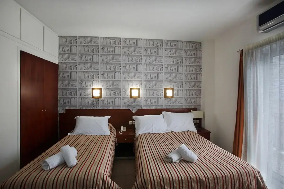 Photo - City Life Port Hotel