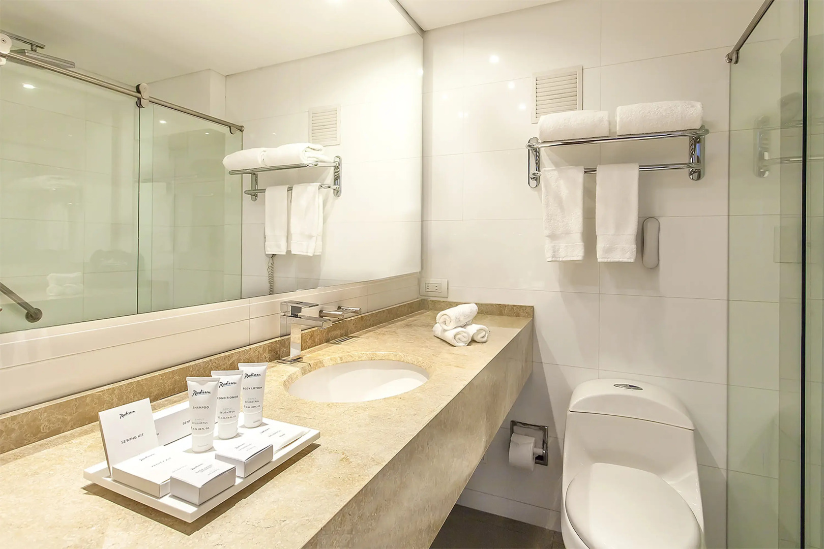 Photo - Radisson Bogota Metrotel