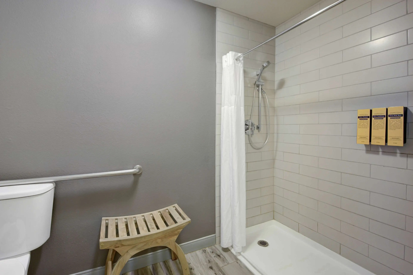 Foto - Best Western Plus Peppertree Airport Inn