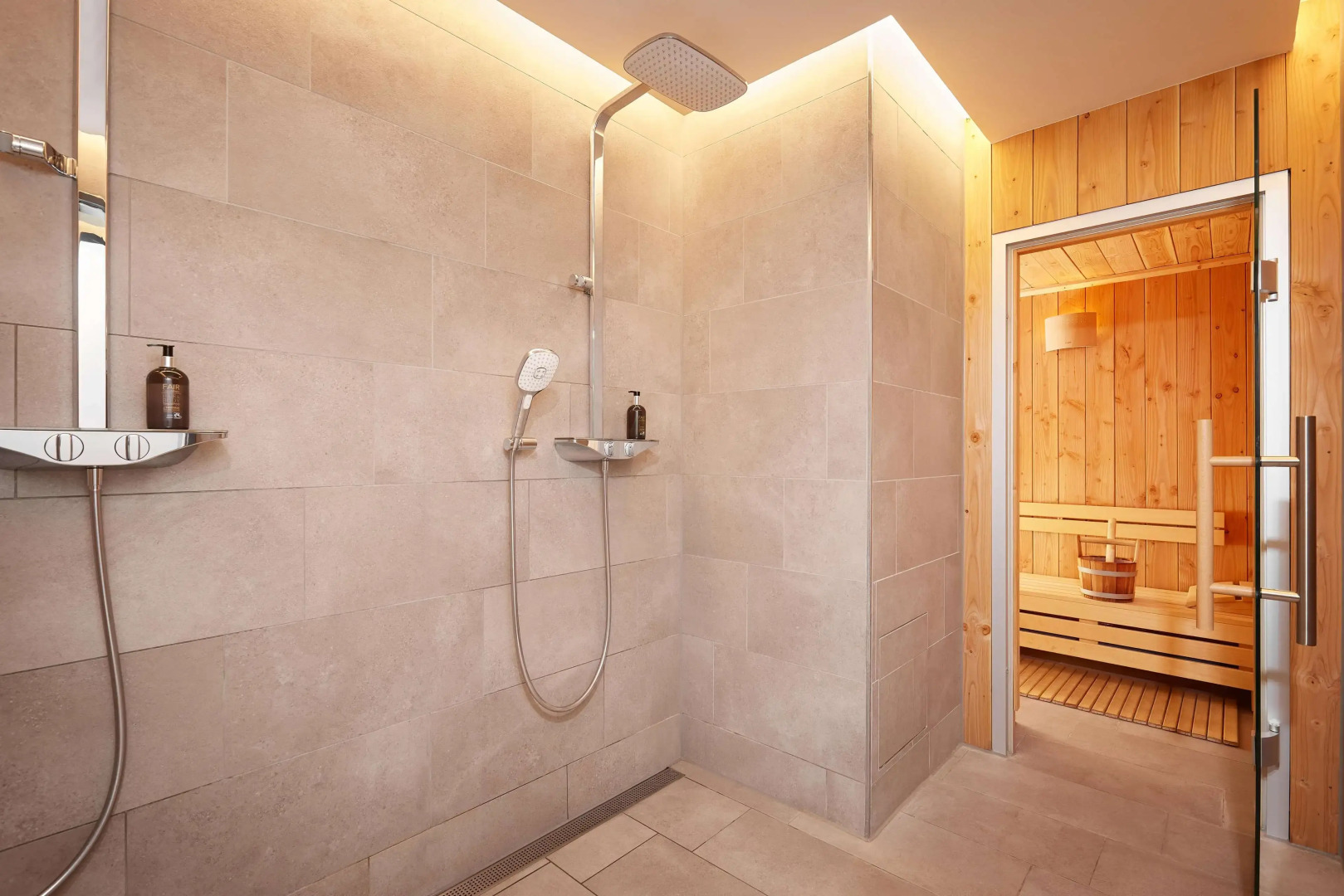 Photo - Adina Apartment Hotel Dusseldorf