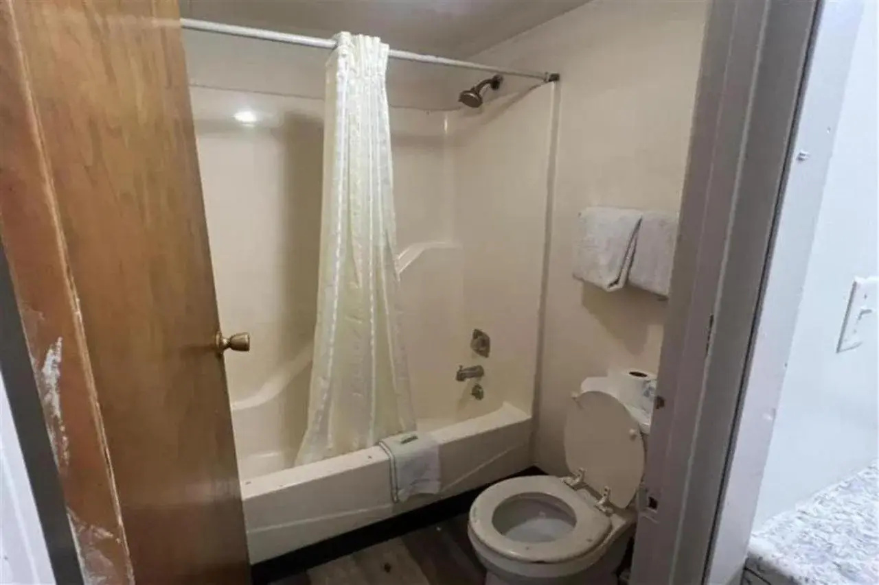 Photo - Hotel O Best Rest Inn Springfield US 36