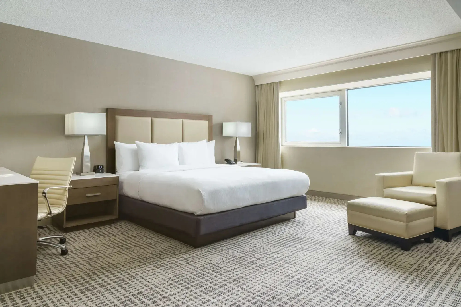 Photo - DoubleTree by Hilton Orlando Airport Hotel