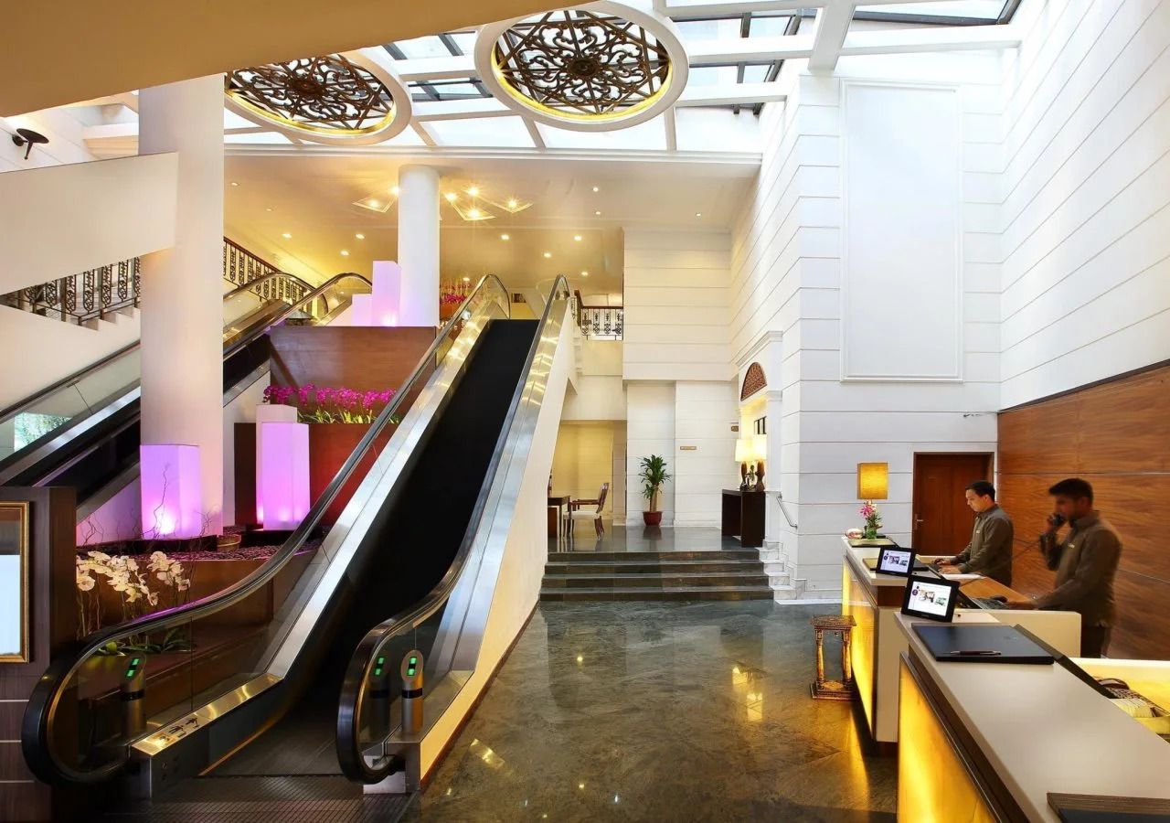 Photo - Village Hotel Albert Court by Far East Hospitality