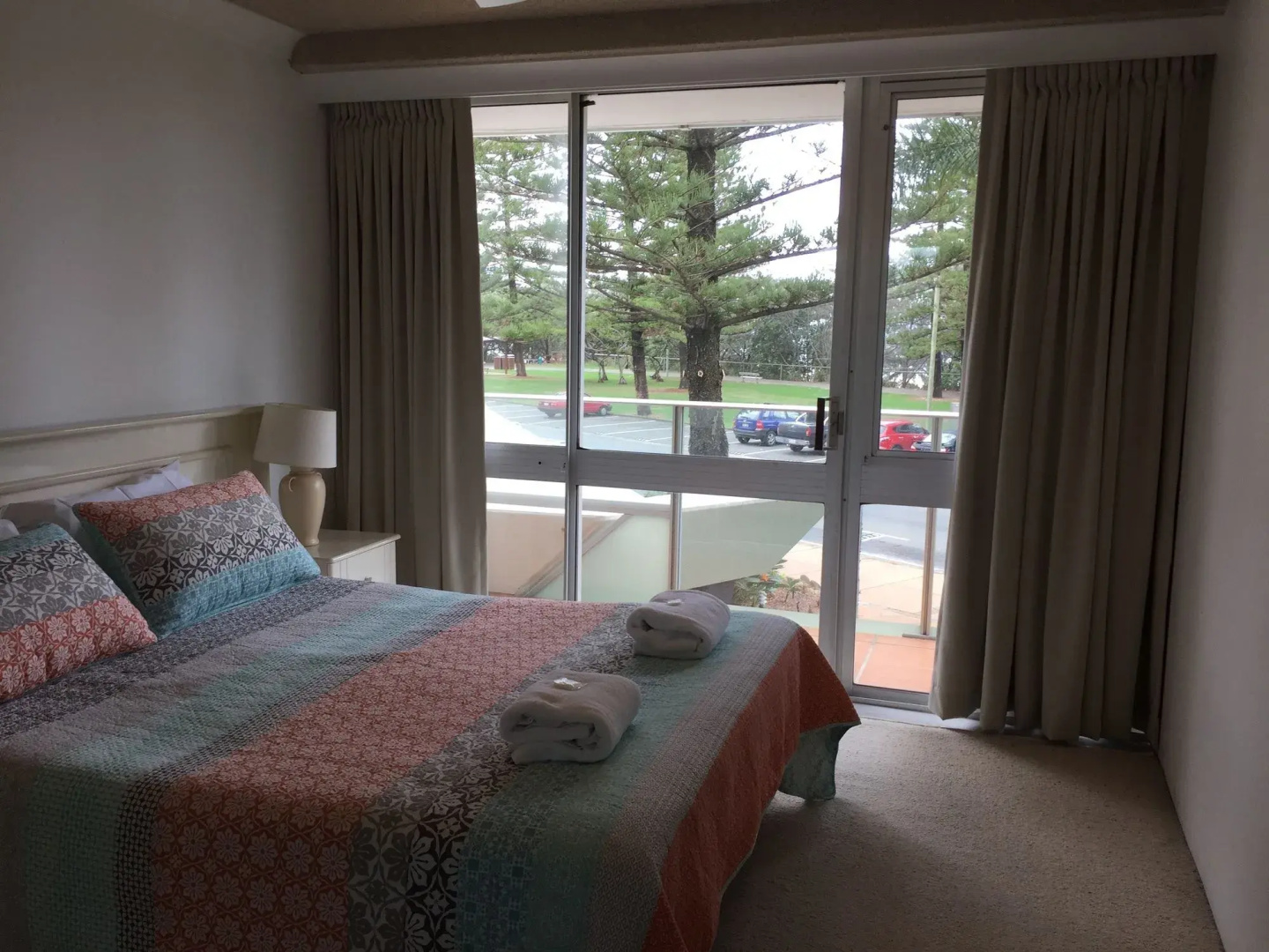 Foto - Pacific Regis Apartments