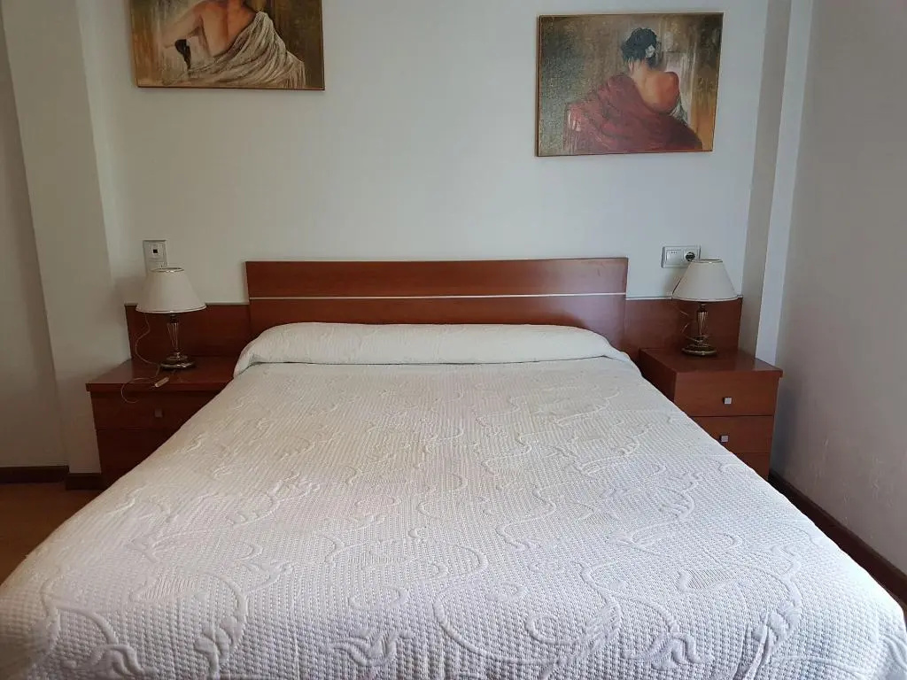 Hostal Restaurante La Charola