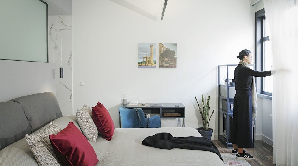 Photo - The Gem Society Hotel