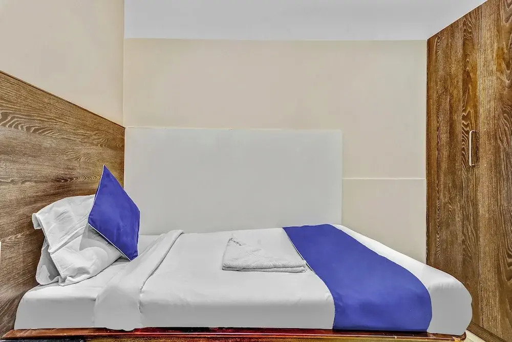 Foto - Hotel Karpagam Lodging House Nr Railway Station & Gandhipuram bus stand