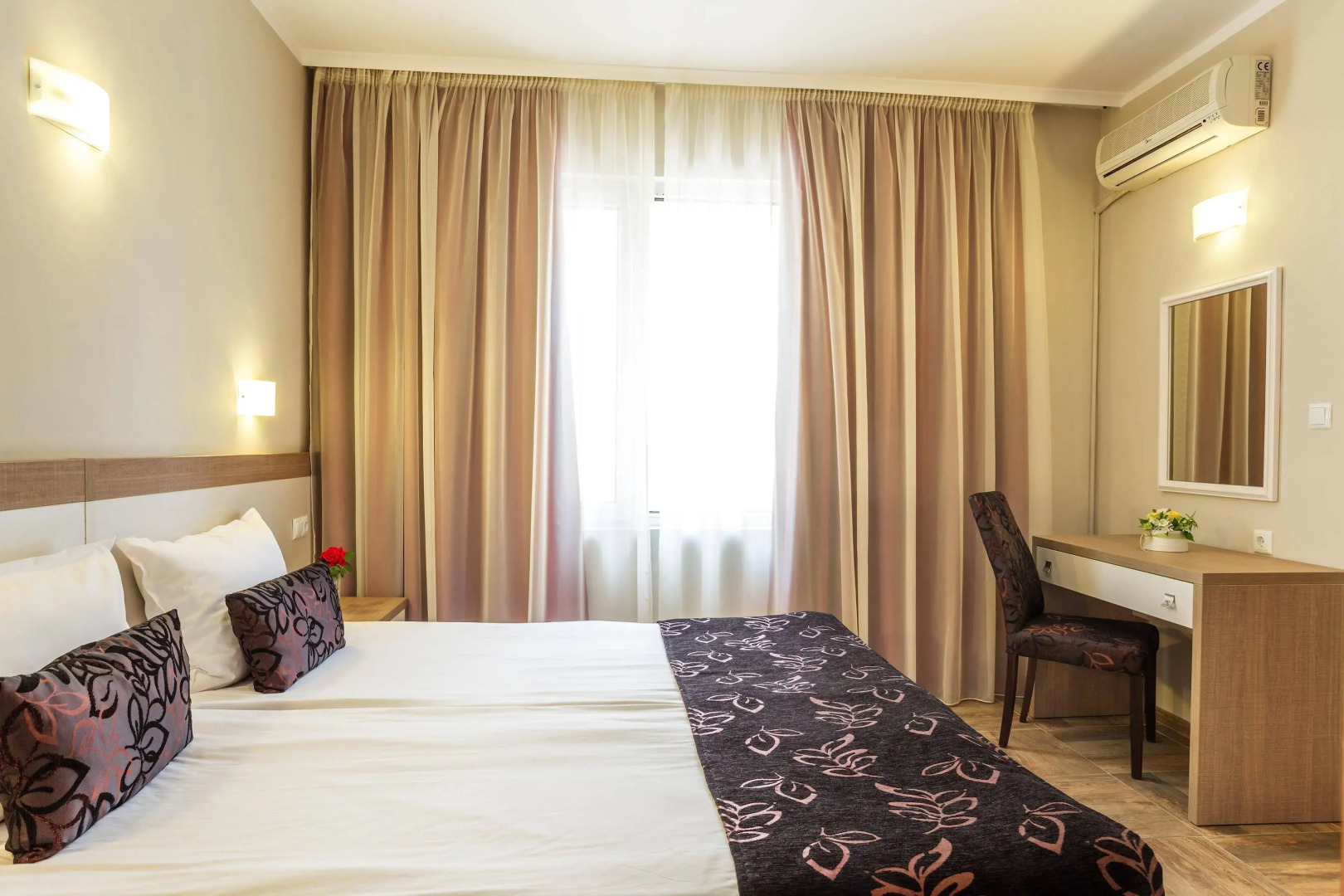 Foto - Ljuljak Hotel