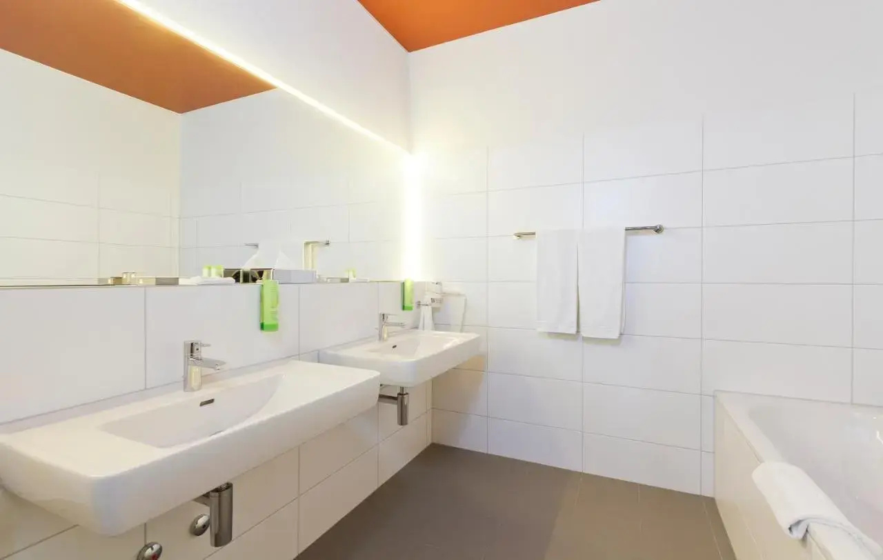Photo - SwissEver Hotel Zug