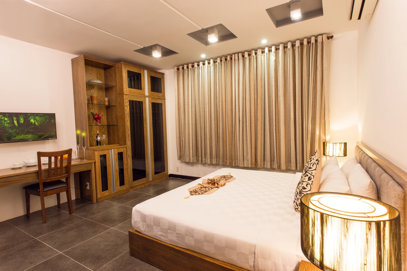 Photo - Valentine Hotel