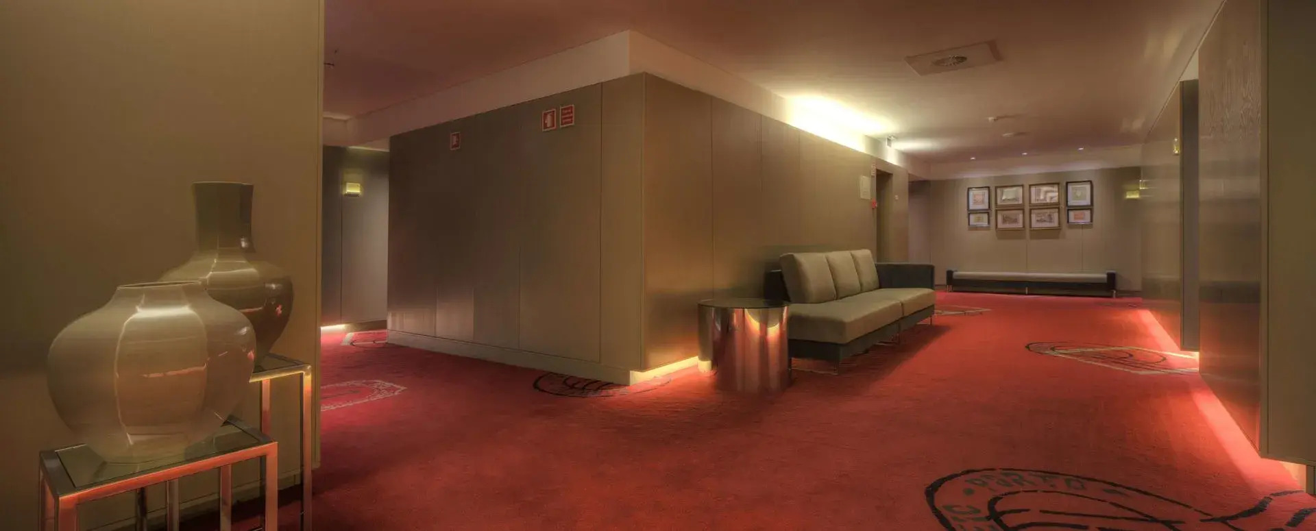 Foto - NH Collection Porto Batalha