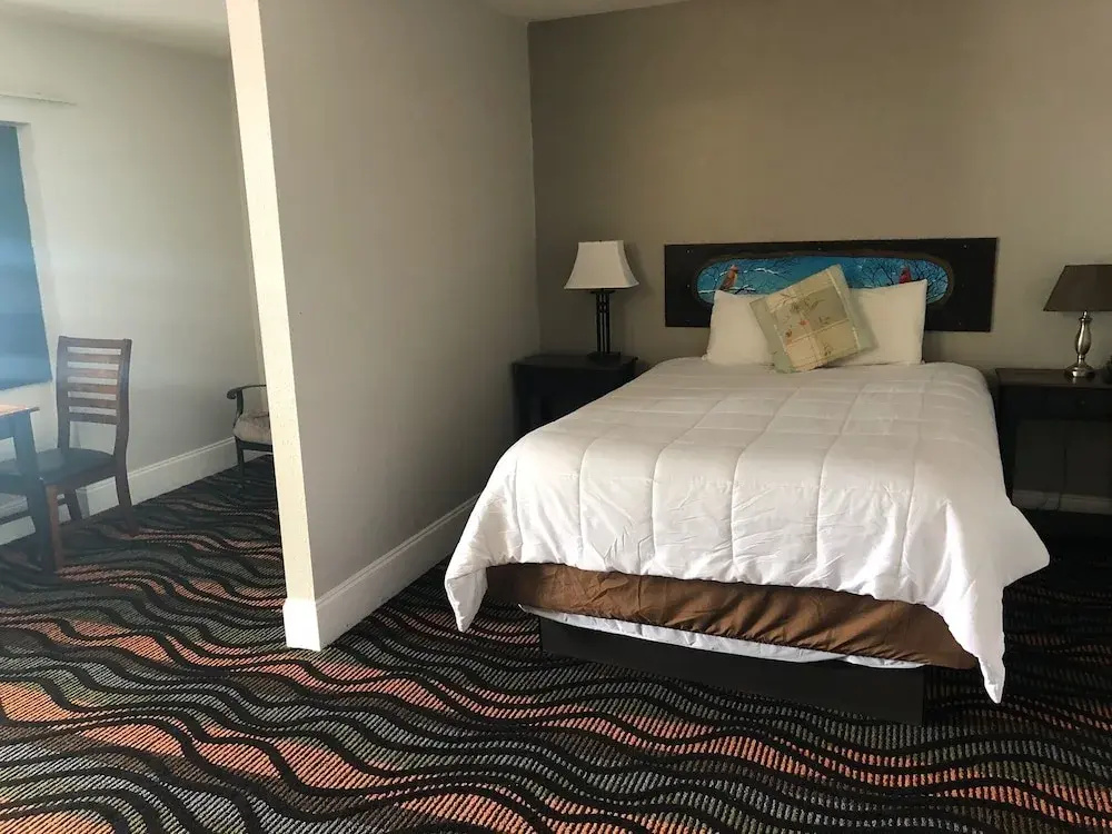 Photo - Country Town N Suites
