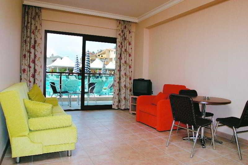 Candan Apart Hotel