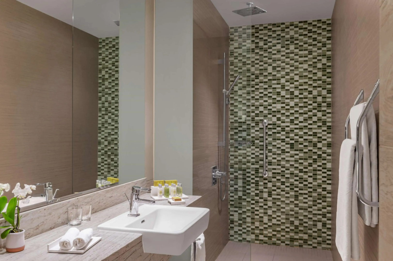 Photo - Hilton Dead Sea Resort & Spa