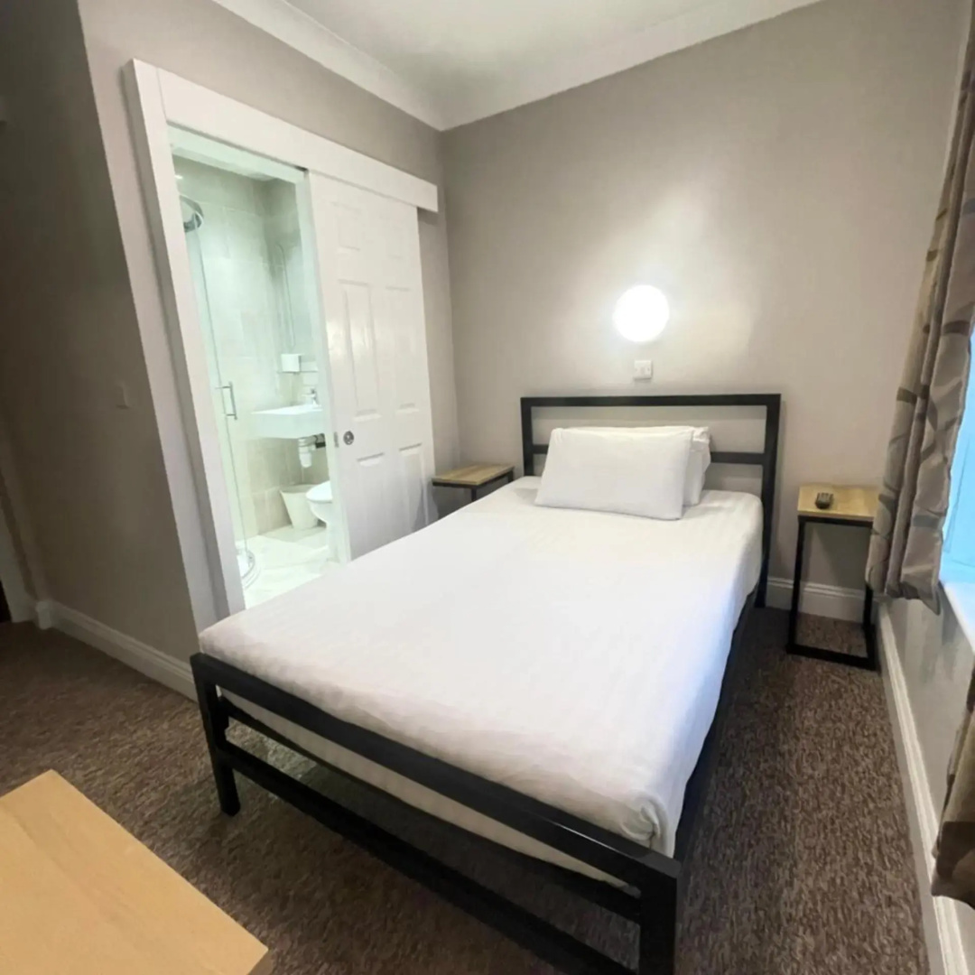 Photo - Lords Hotel