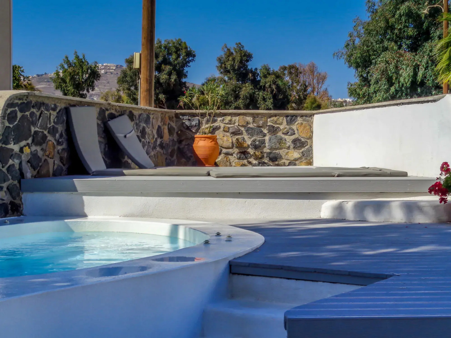 Photo - King's Suites