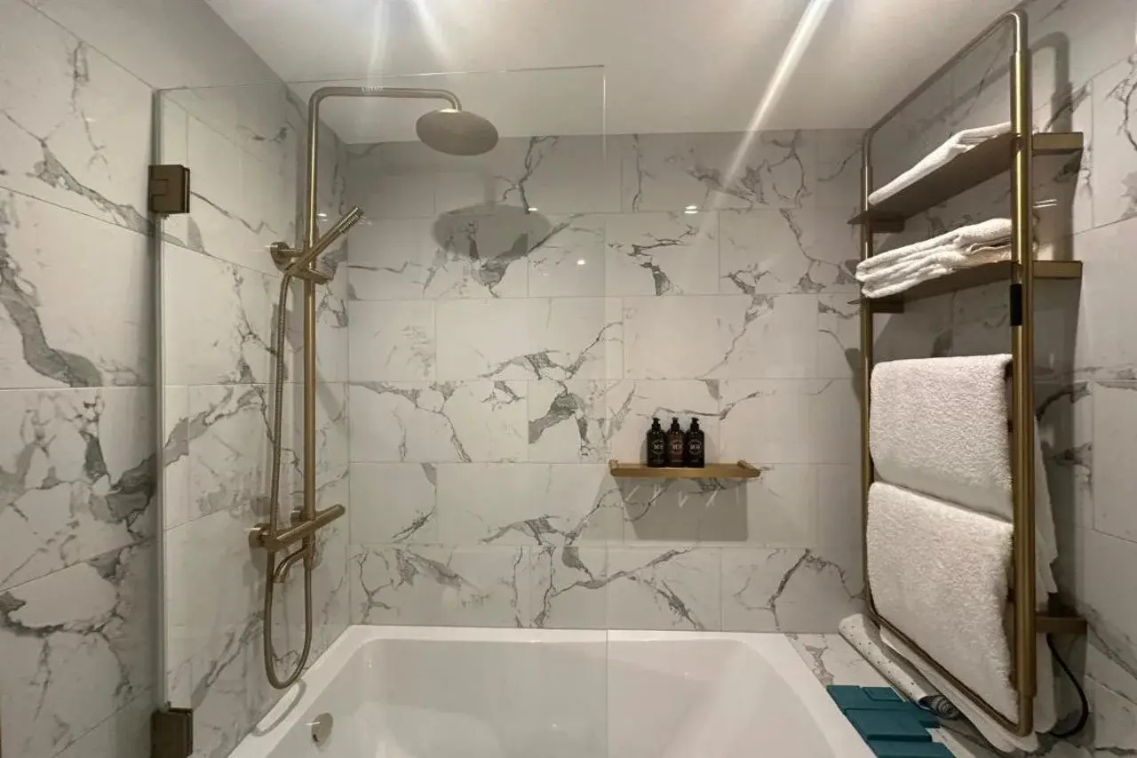 Photo - Ellen Kensington