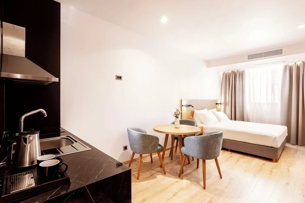 Photo - DAYS City Suites Athens