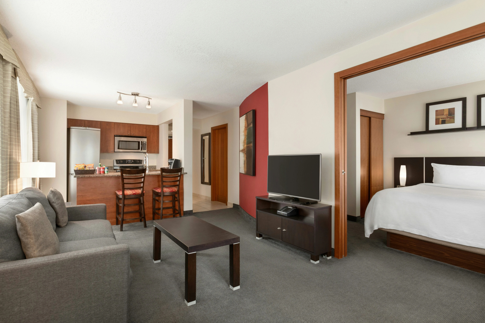 Photo - Embassy Suites Montréal by Hilton