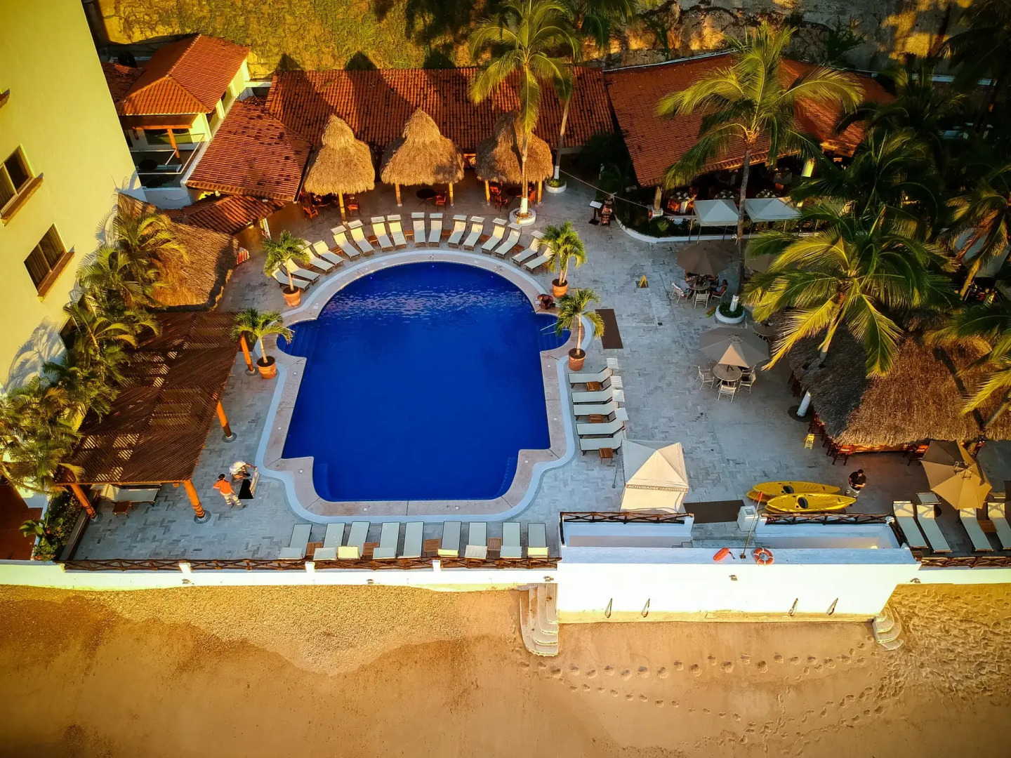 Photo - Costa Sur Resort & Spa