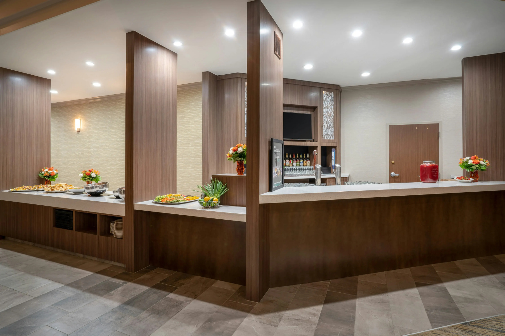Photo - Embassy Suites by Hilton Nashville at Vanderbilt