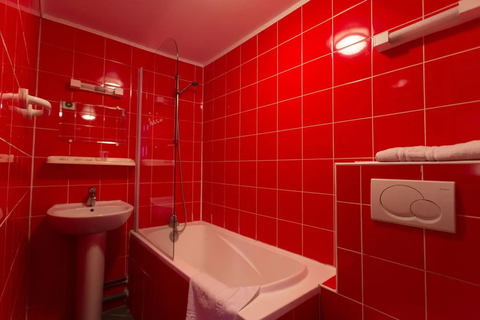 Photo - Victory Hotel Galou